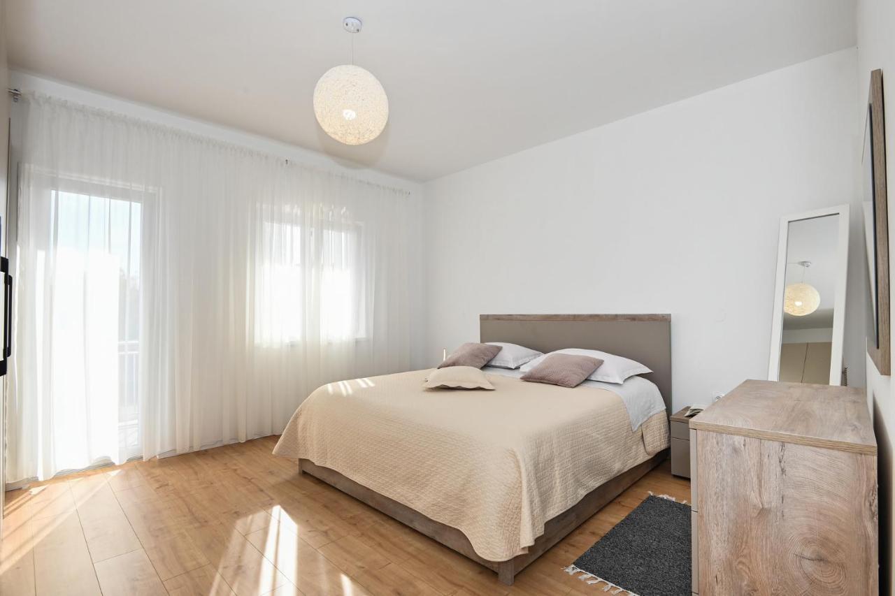Apartment Irena 珀塞达耶 外观 照片