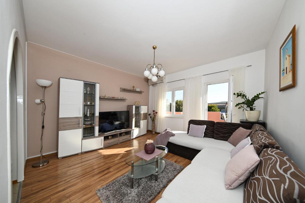 Apartment Irena 珀塞达耶 外观 照片